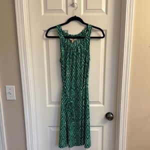 Banana Republic Green Sleeveless Patterned Dress